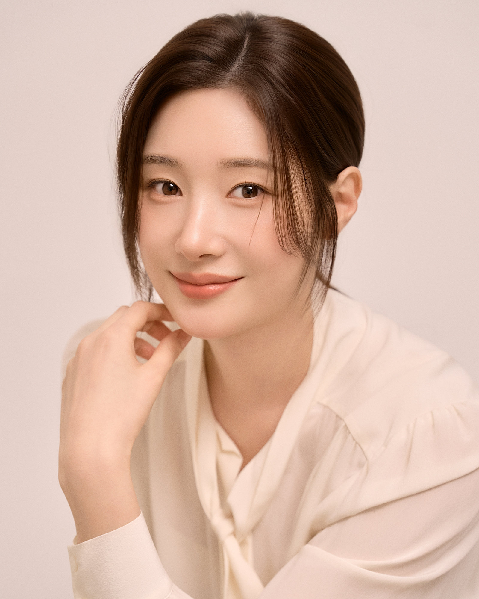 이승미걸그룹 아이오아이 출신 배우 정채연이 주연한 드라마 ‘에스콰이어’를 돌이키며 “배우로서 고민이 많던 시기에 만난 운명 같은 작품”이라고 힘줘 말했다. 사진제공｜BH엔터테인먼트