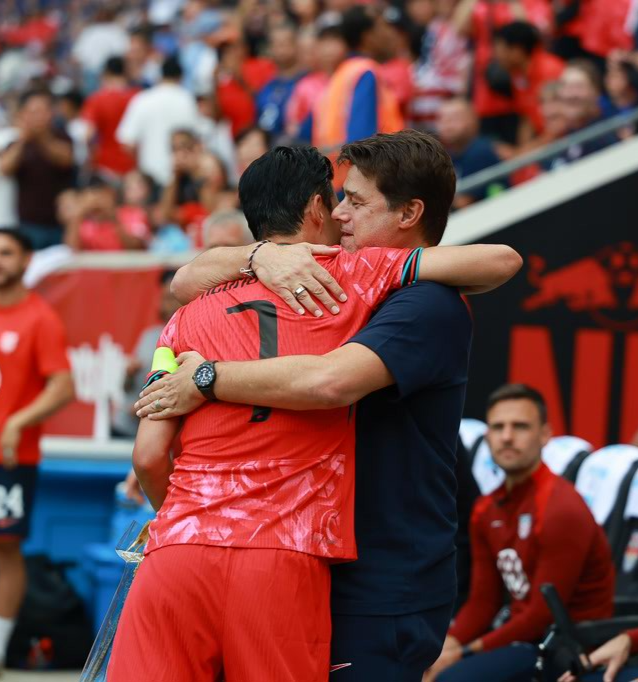 한국대표팀 주장 손흥민(왼쪽)과 미국대표팀 마우리시오 포체티노 감독은 토트넘에서 최고의 궁합을 보였다. 사진제공|대한축구협회