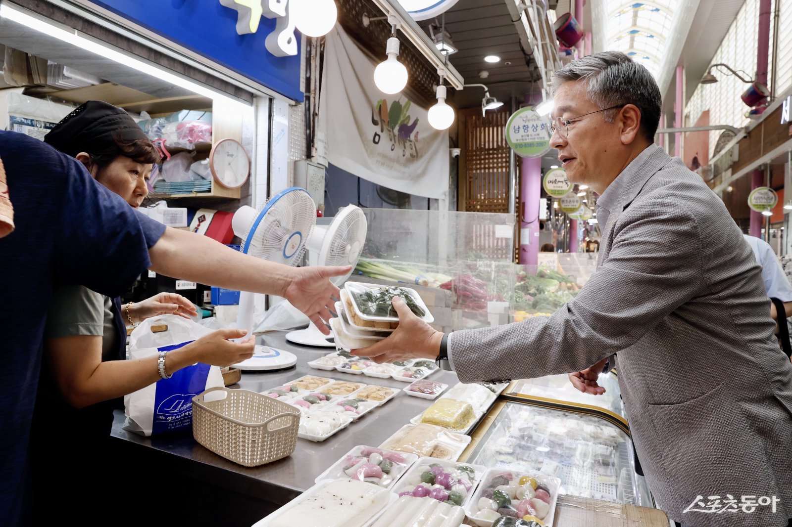 기술보증기금, 인구소멸지역 전통시장 찾아 민생경제 회복 지원. (사진제공=기보)