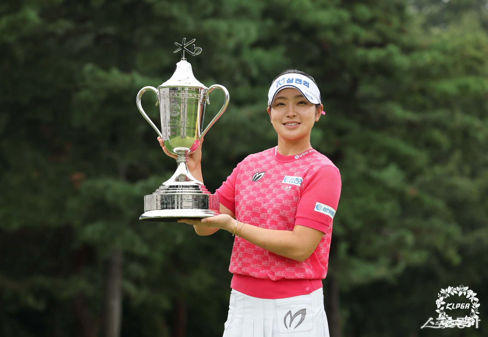 삼천리 골프단 소속으로 2025시즌 대상과 평균타수 1위를 차지한 유현조. 사진제공 | KLPGA