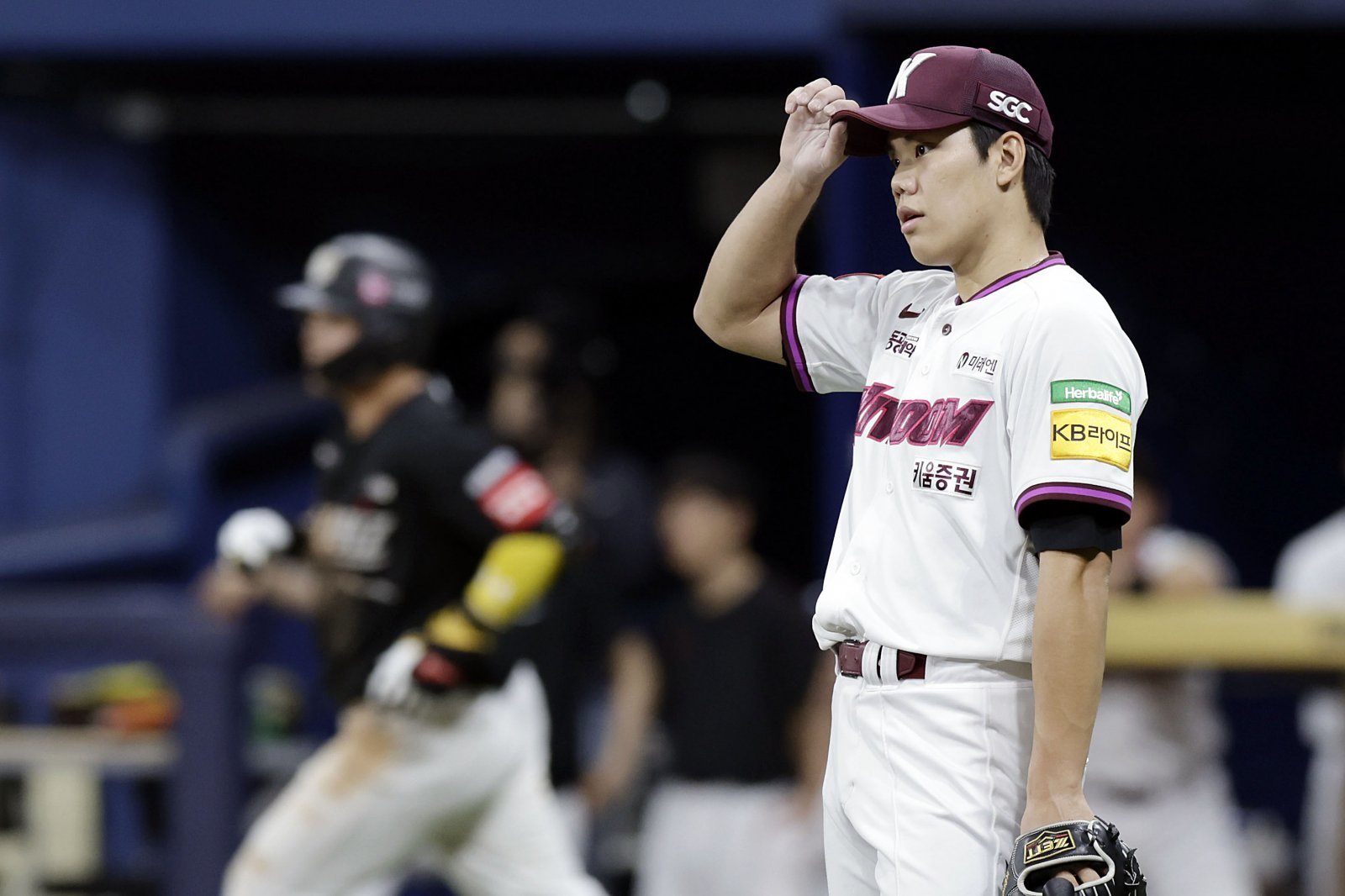 키움 김윤하는 현재 2군에서 투구 페이스를 끌어올리고 있다. 시즌 막바지 1군에서 부진을 만회할 기회를 잡을 수 있을까.|뉴시스