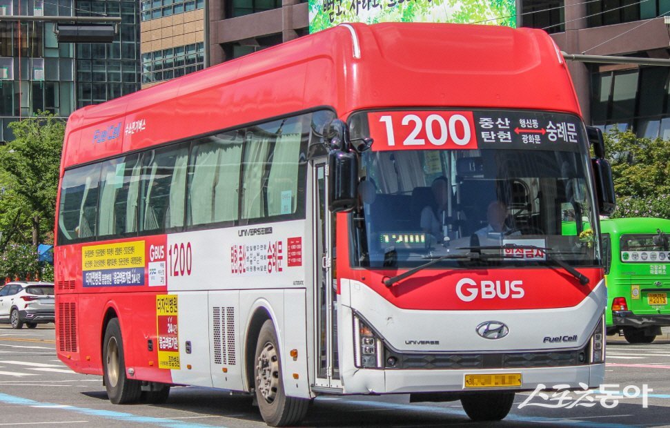  2025년도 광역버스 준공영제 사업에 선정된 1200번 버스. 사진제공ㅣ고양시 
