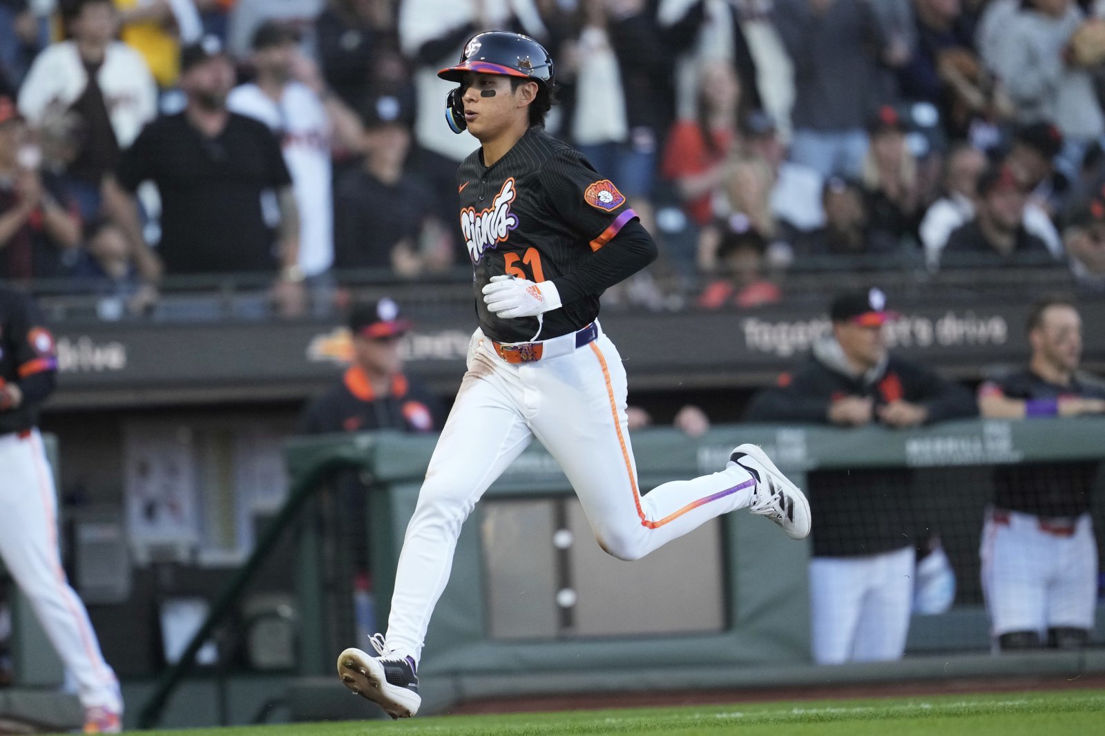 샌프란시스코 이정후는 10일(한국시간) 오라클파크에서 열린 ‘2025 MLB’ 애리조나전에서 6번타자 중견수로 선발출전해 3타수 1안타를 기록했다. 팀은 타격감을 끌어올린 이정후를 앞세워 가을경쟁에 불을 지펴본다.|AP뉴시스