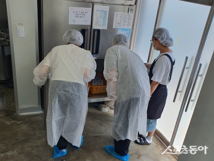 인천 동구, 하절기 아동급식 급식소 등 합동 위생 점검을 진행했다. 사진제공｜인천 동구청