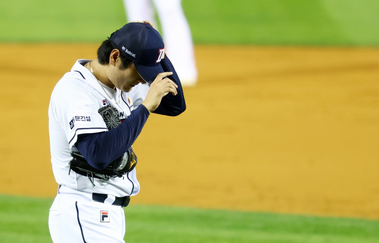 두산 곽빈은 데뷔 이후 최고의 구위를 가지고 있지만, 후반기 9경기에서 ERA 4.82로 부진하다. 그에게는 상대를 효과적으로 제압할 수 있는 피칭 디자인이 필요하다.｜뉴시스