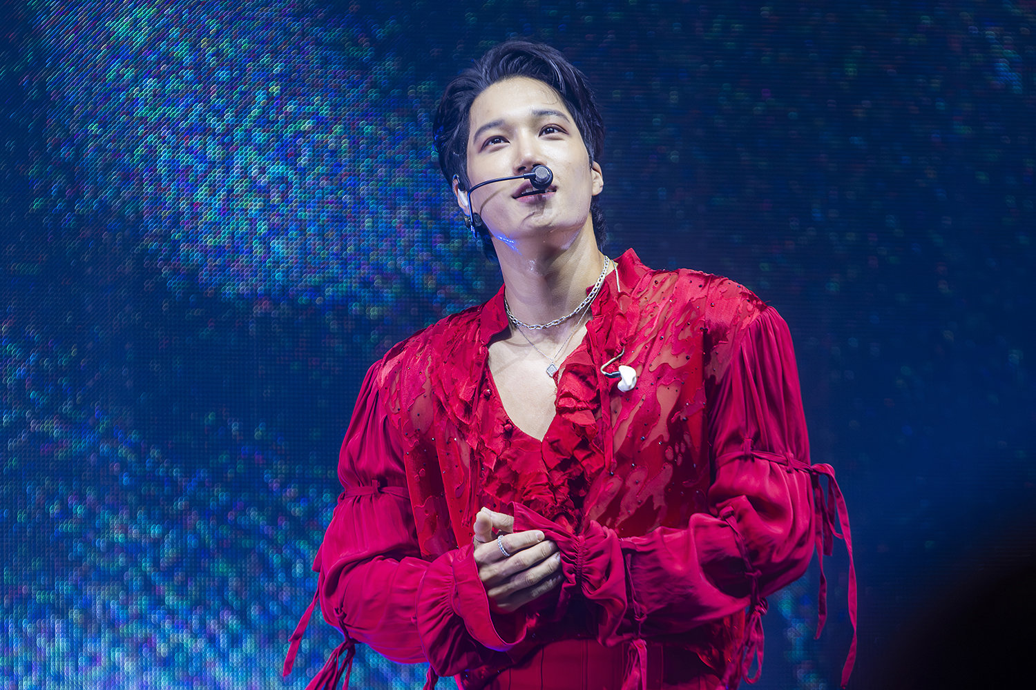 엑소 카이가 첫 솔로 투어 ‘KAION’으로 아시아와 북미를 누비며 전석 매진을 기록, 미니앨범 수록곡과 히트곡 메들리로 관객과 뜨거운 에너지를 주고받았다. 사진제공|SM엔터테인먼트