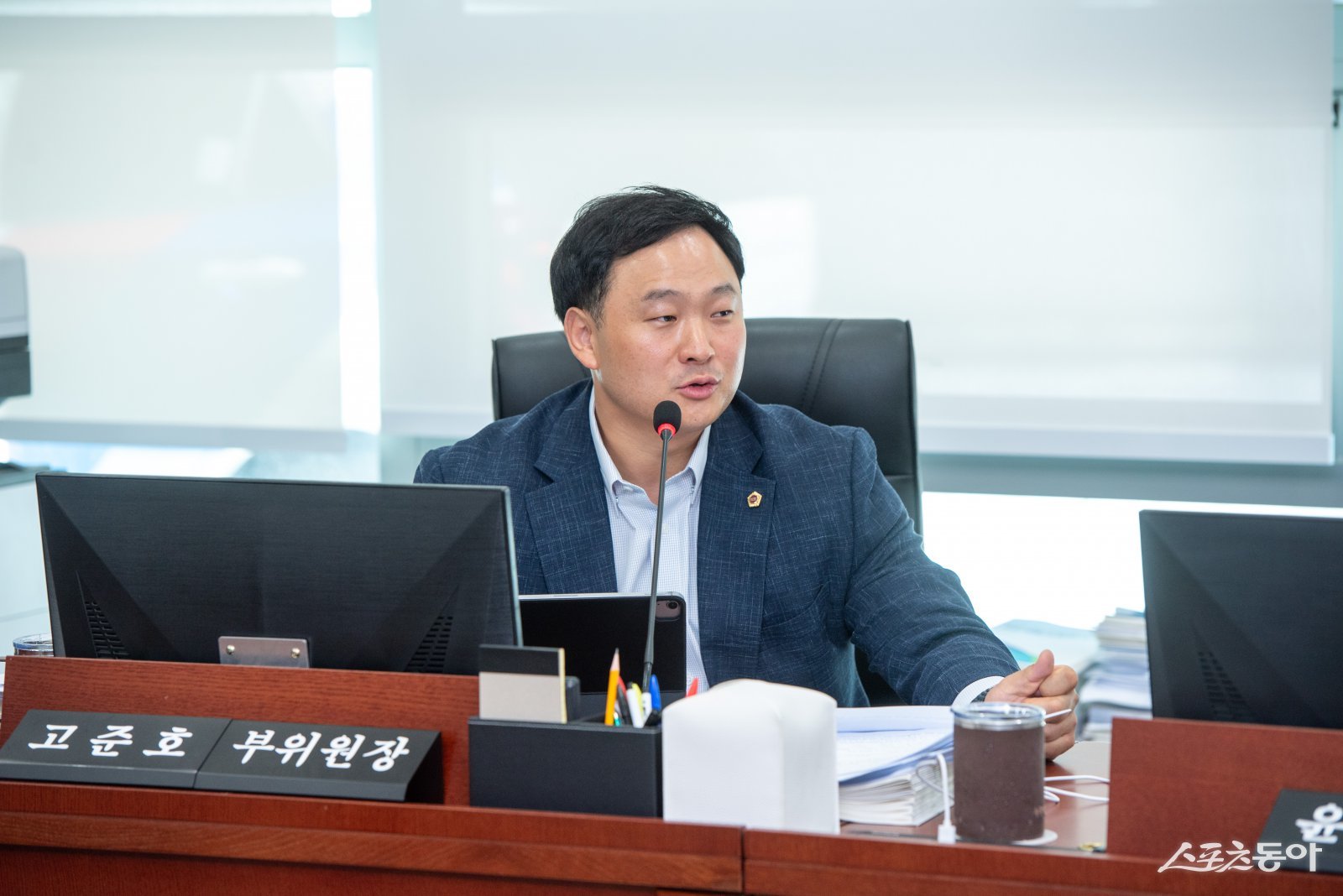 경기도의회 고준호 의원(국민의힘, 파주1)은 지난 10일 열린 제386회 임시회 보건복지위원회 제1차 회의에서 경기도사회서비스원의 운영 실태를 강하게 비판하며 “사회서비스원 설립 취지와 맞지 않는다. 이제는 정책 실패를 솔직히 인정해야 한다”고 지적했다. 사진제공|고준호 의원