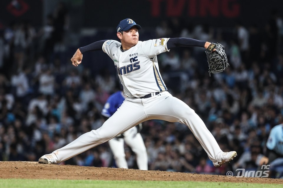 NC 김진호는 임시 마무리 투수로 보직을 바꾸면서 목표로 했던 20홀드 달성이 힘들어졌다. 하지만 팀을 위해 헌신하는 마음가짐은 그대로다.|NC 다이노스