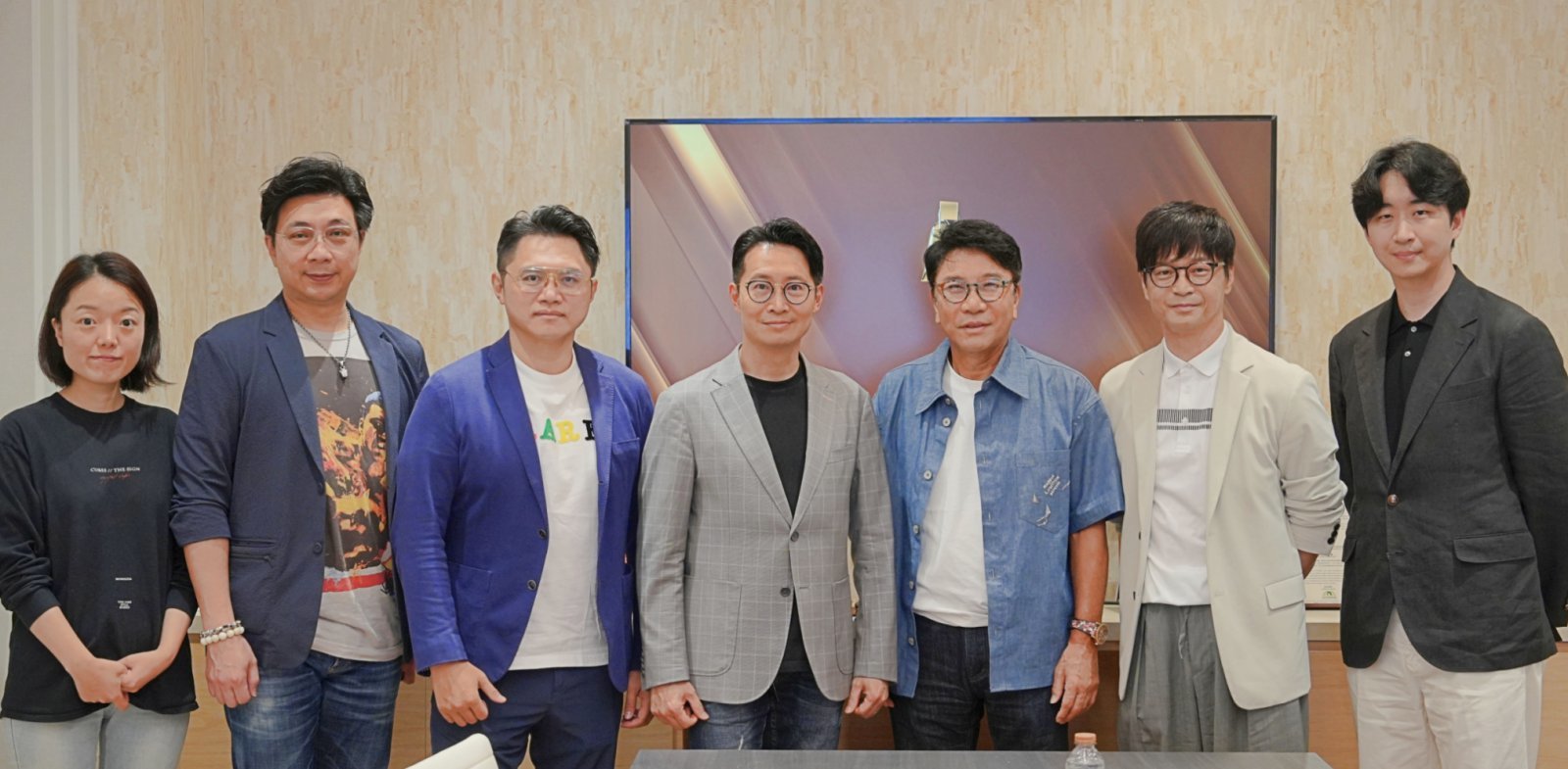 이수만 A2O엔터테인먼트 키 프로듀서 겸 비저너리 리더(왼쪽에서 다섯번째).