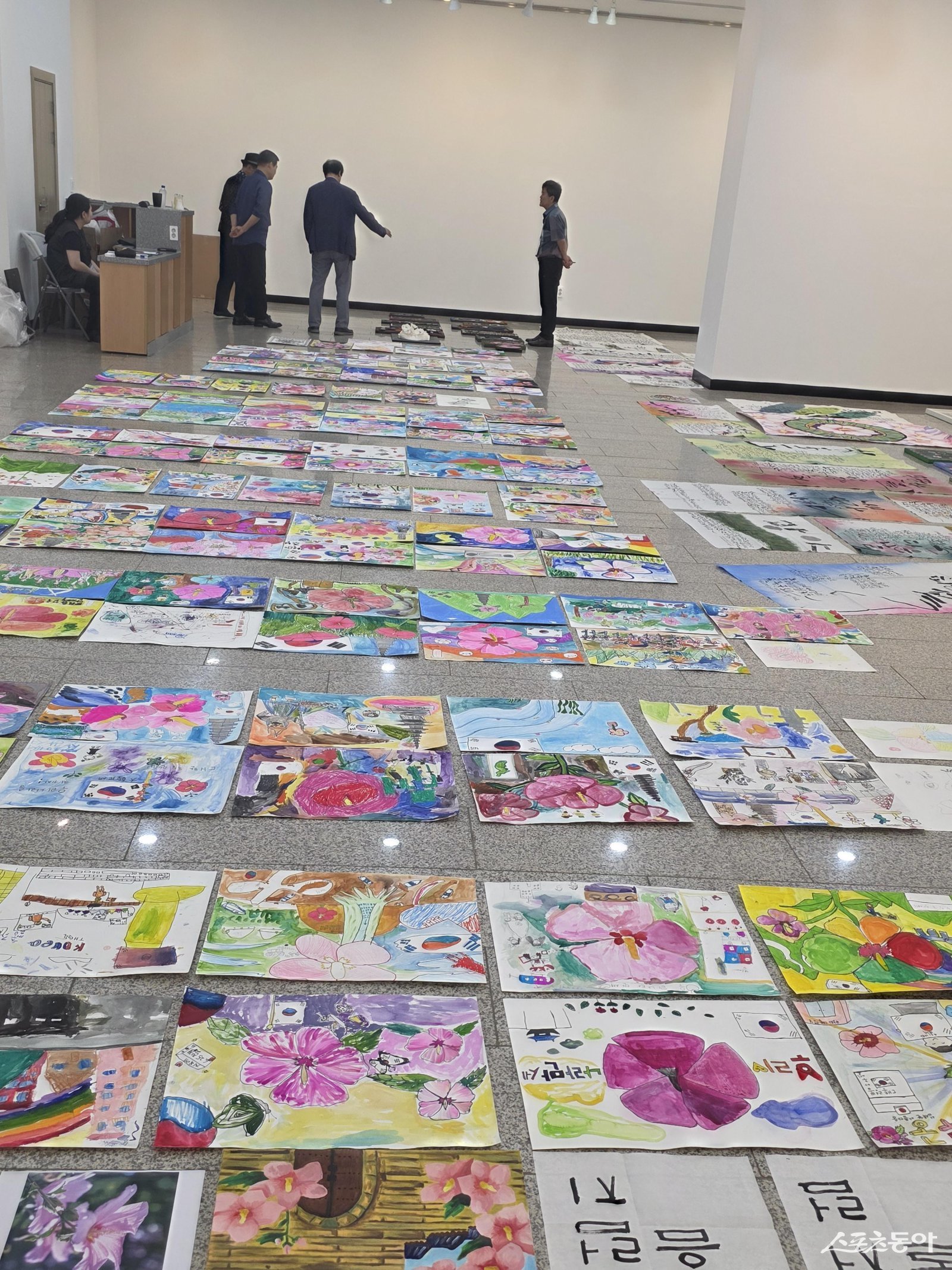 출품된 작품들. 사진제공ㅣ한국무궁화미술대전