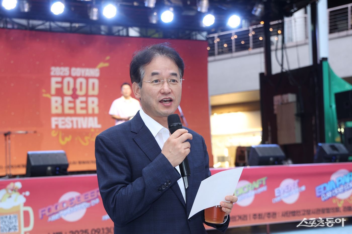 이동환 고양특례시장이 지난 13일 라페스타에서 열린 2025 고양 푸드앤비어 페스티벌에 참석해 인사말을 하고 있다. 사진제공ㅣ고양시