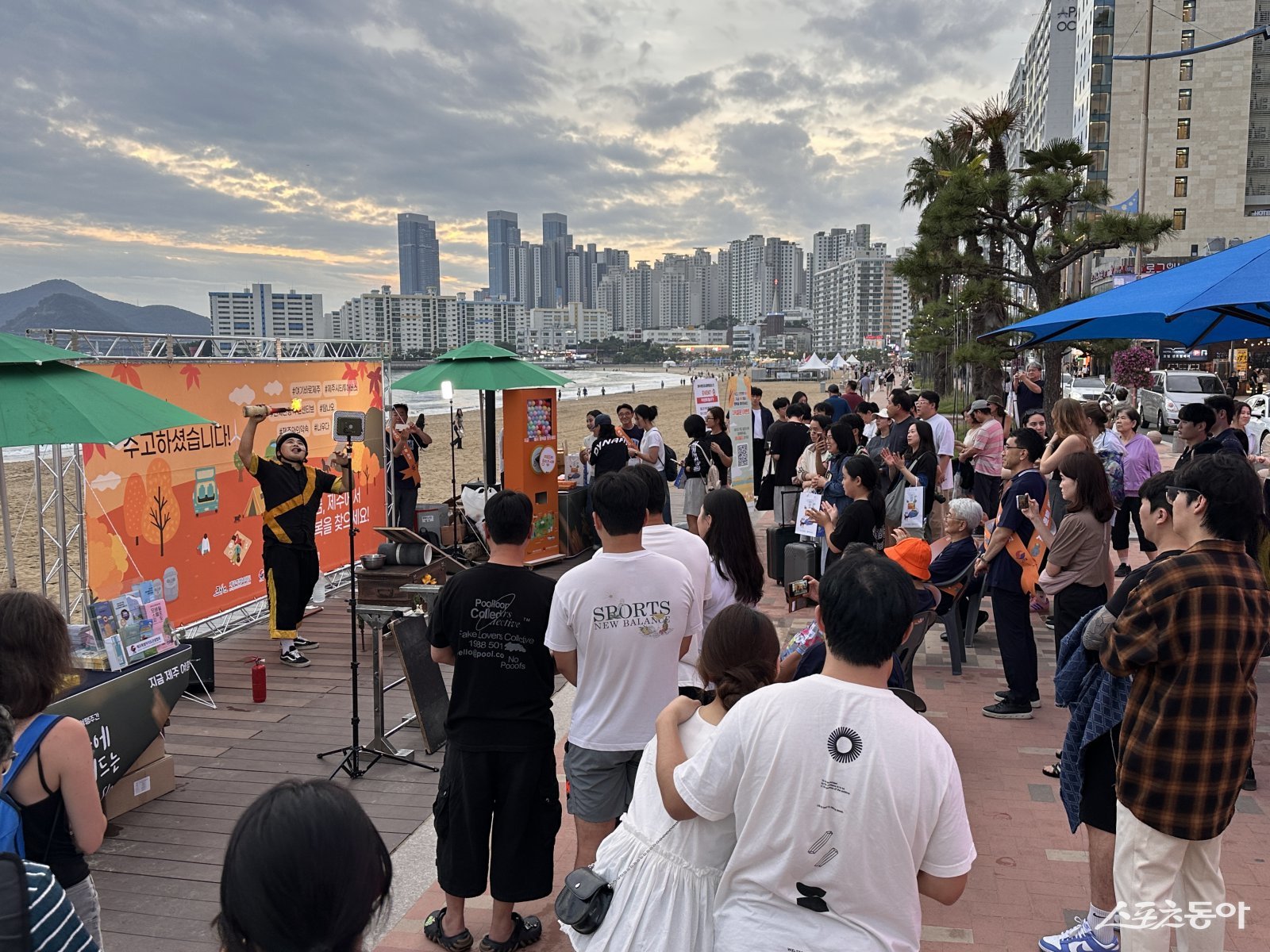 제주특별자치도관광협회 거리공연 모습. (사진제공=제주특별자치도관광협회)