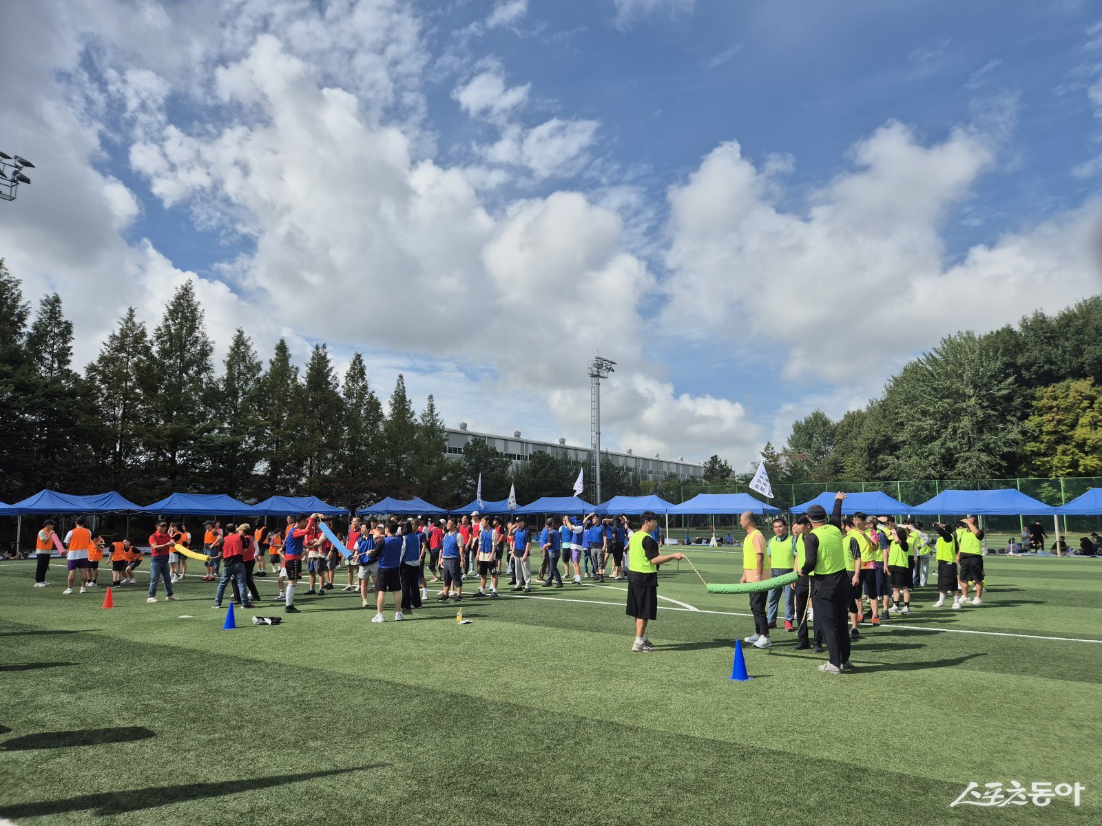 전국택배노동조합 광주전남지부가 14일 광주 안청공원 축구장에서 ‘제1회 택배가족한마당’을 개최했다. 사진제공=박성화 기자