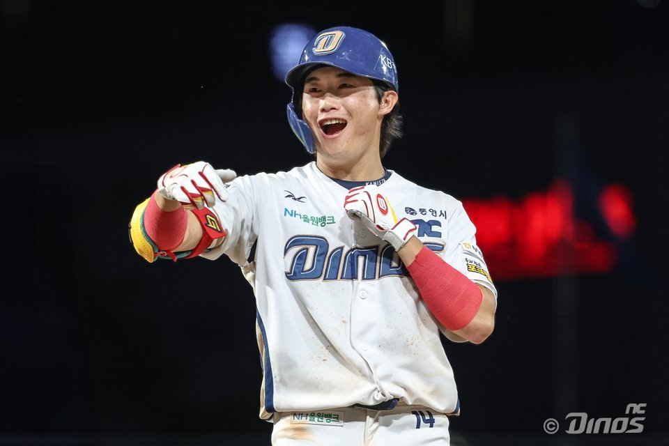 NC 최정원은 현재 왼손 두상골 미세 골절로 타격을 할 수 없다. 그는 대주자와 대수비로 남은 시즌 어떻게든 팀에 보탬이 되리라 다짐했다. 사진제공|NC 다이노스