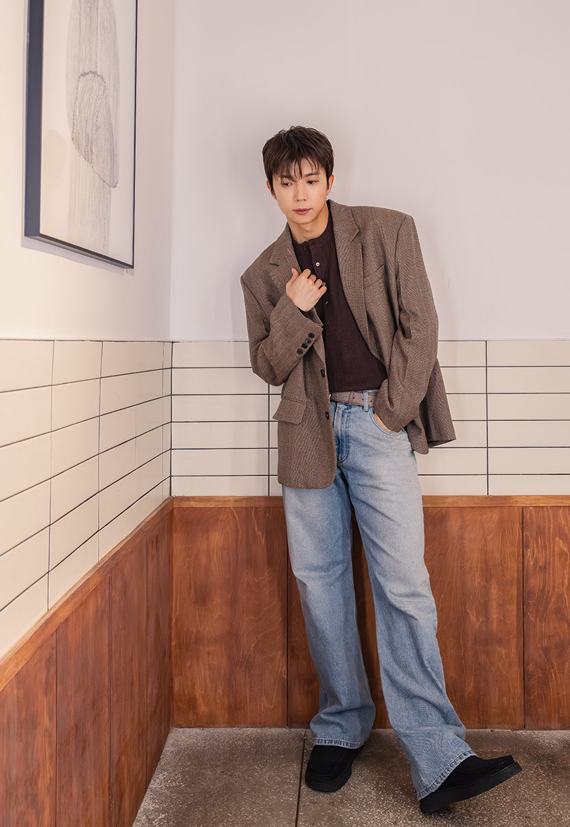 2PM 장우영은 이번 앨범에서 스스로의 색을 찾는 도전에 나섰다. 그는 “노래와 춤을 좋아하는, 노력하는 사람”으로 기억되고 싶다고 전했다. 사진제공|JYP엔터테인먼트