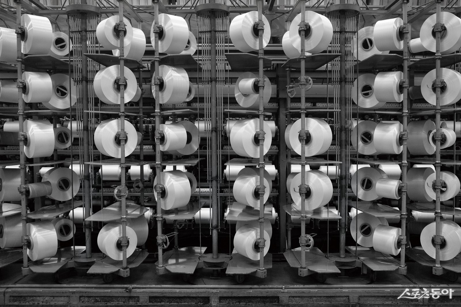 효성티앤씨 구미공장에서 생산되고 있는 친환경 섬유 리젠 폴리에스터. 사진제공|효성티앤씨