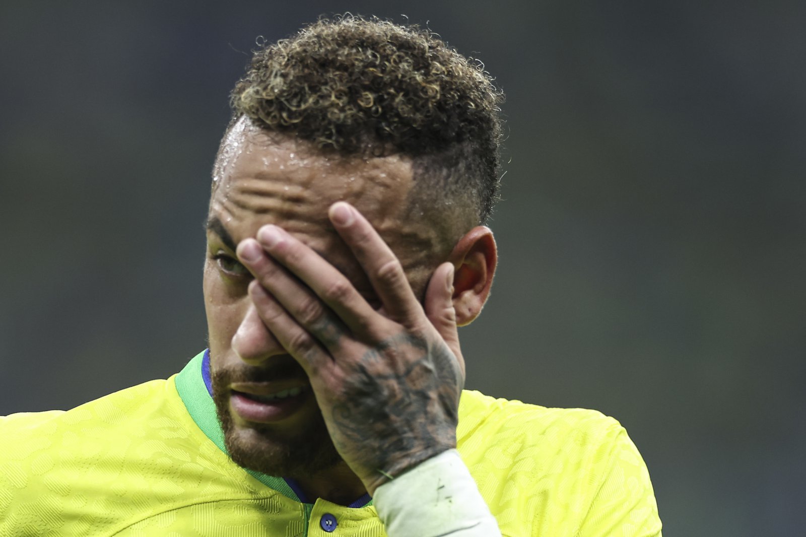 네이마르(사진)는 2026북중미월드컵 출전을 꿈꾸지만 아직 몸 상태가 완전하지 않다. 그러나 안첼로티 브라질축구대표팀 감독은 아직 북중미월드컵 출전 기회가 열려있다며 몸 상태를 끌어올릴 것을 강조했다. 신화뉴시스