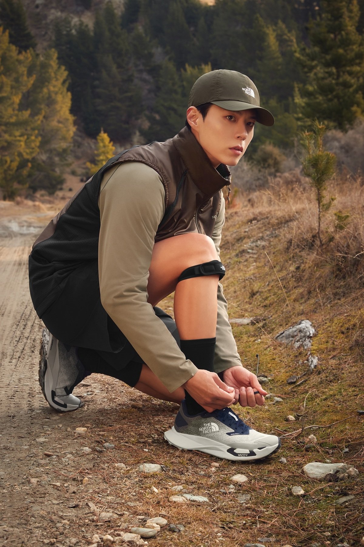 ‘페이서 플리스 베스트‘를 착용한 노스페이스 홍보대사 박보검