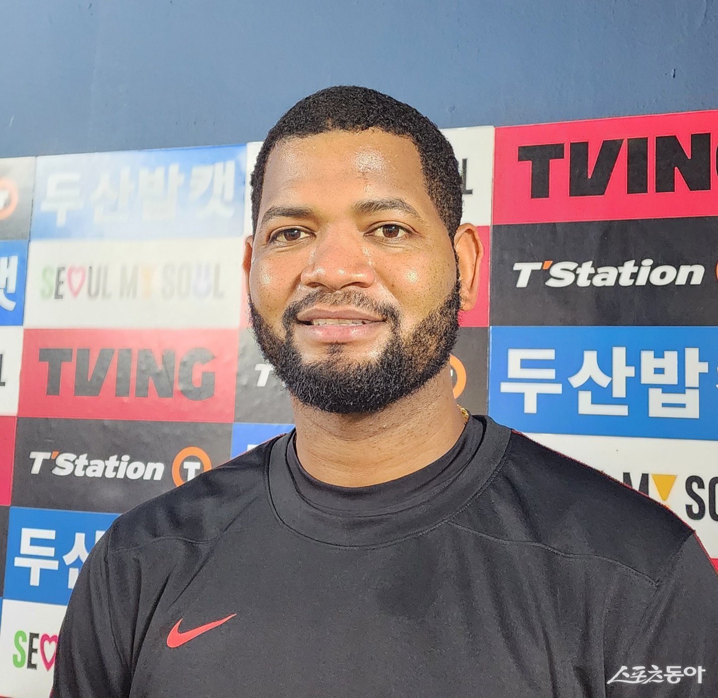 키움 라울 알칸타라는 16일 잠실 두산과 원정경기에서 선발등판해 7이닝 비자책 호투로 구단 1200승 달성에 힘을 보탰다. 잠실｜박정현 기자