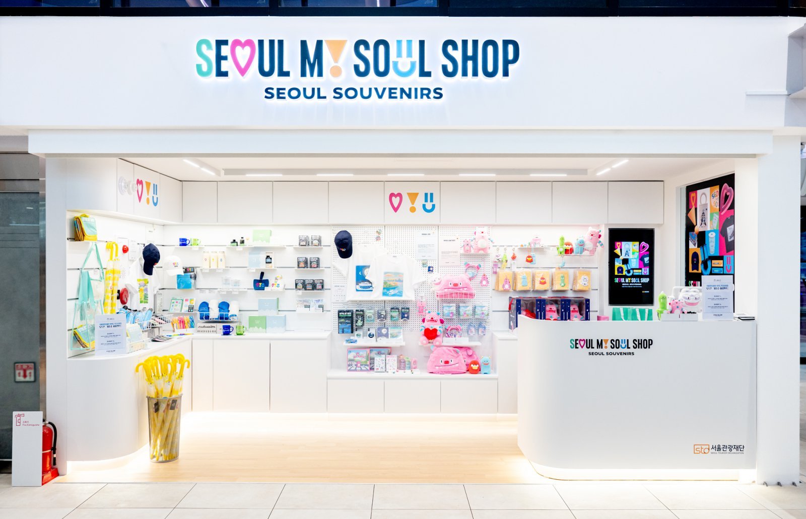 서울마이소울샵 한강버스 여의도 선착장점 내부