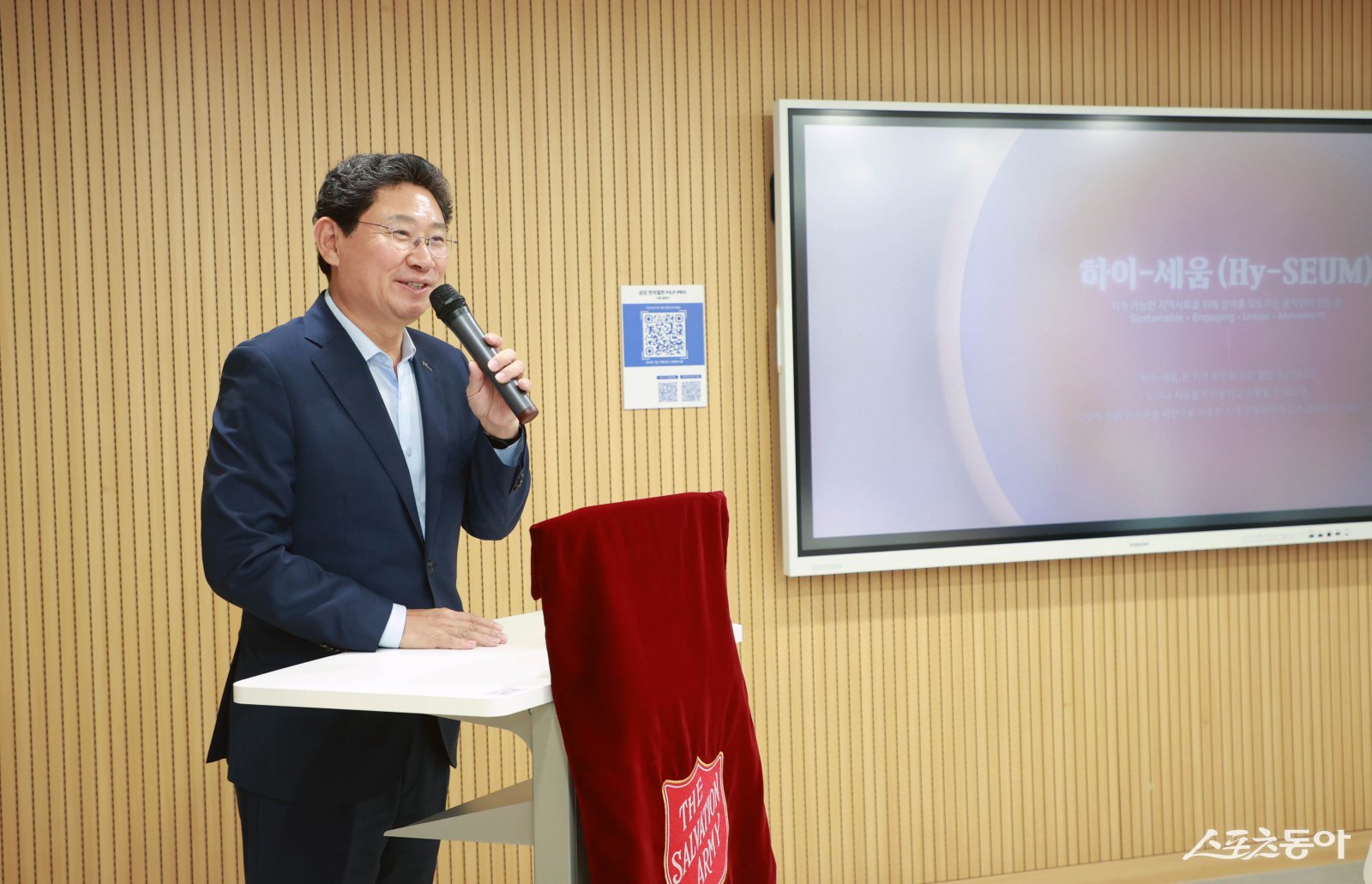 이상일 용인특례시장은 지난 19일 원삼면 이음센터에 새롭게 조성된 문화공간 플랫폼 ‘Hy-SEUM’ 개소식에 참석해 인사말 했다. 사진제공|용인시