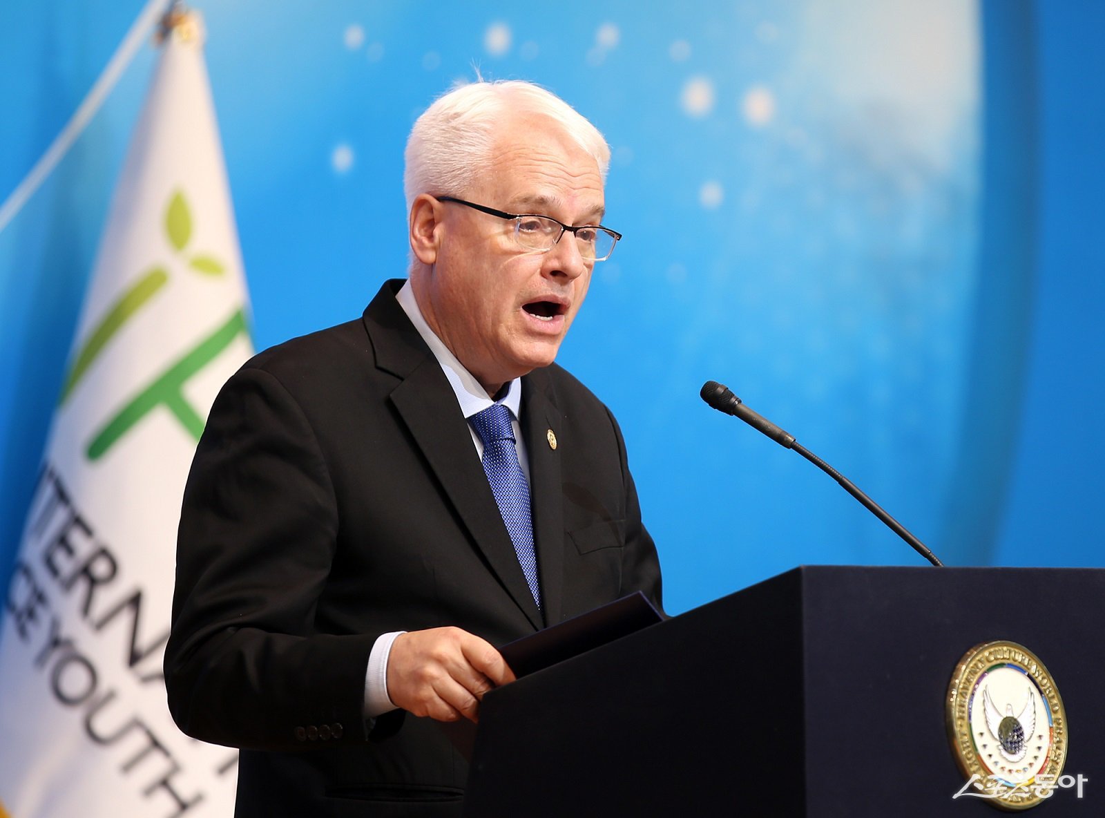 지난 18일 대한민국 청주에서 ‘HWPL 9·18 평화 만국회의 제11주년 기념식’이 열린 가운데 이보 요시포비치 크로아티아 3대 대통령이축사를  하고 있다. (사진제공=HWPL)