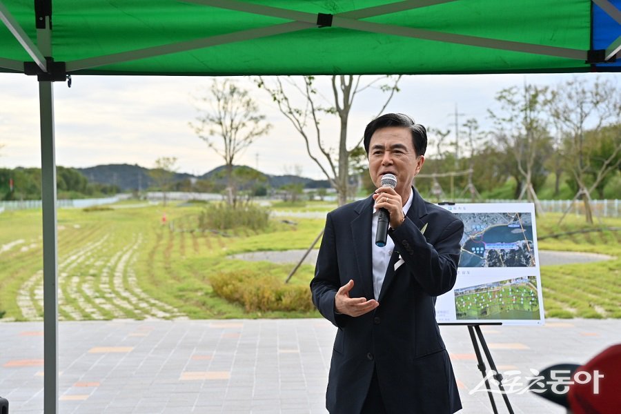 김태흠 충남지사는 지난 22일 민선 8기 4년 차 시군 방문 다섯 번째 일정으로 서천군을 찾아 어울림 파크골프장 조성 현장을 방문했다(김태흠 지사). 사진제공｜충남도