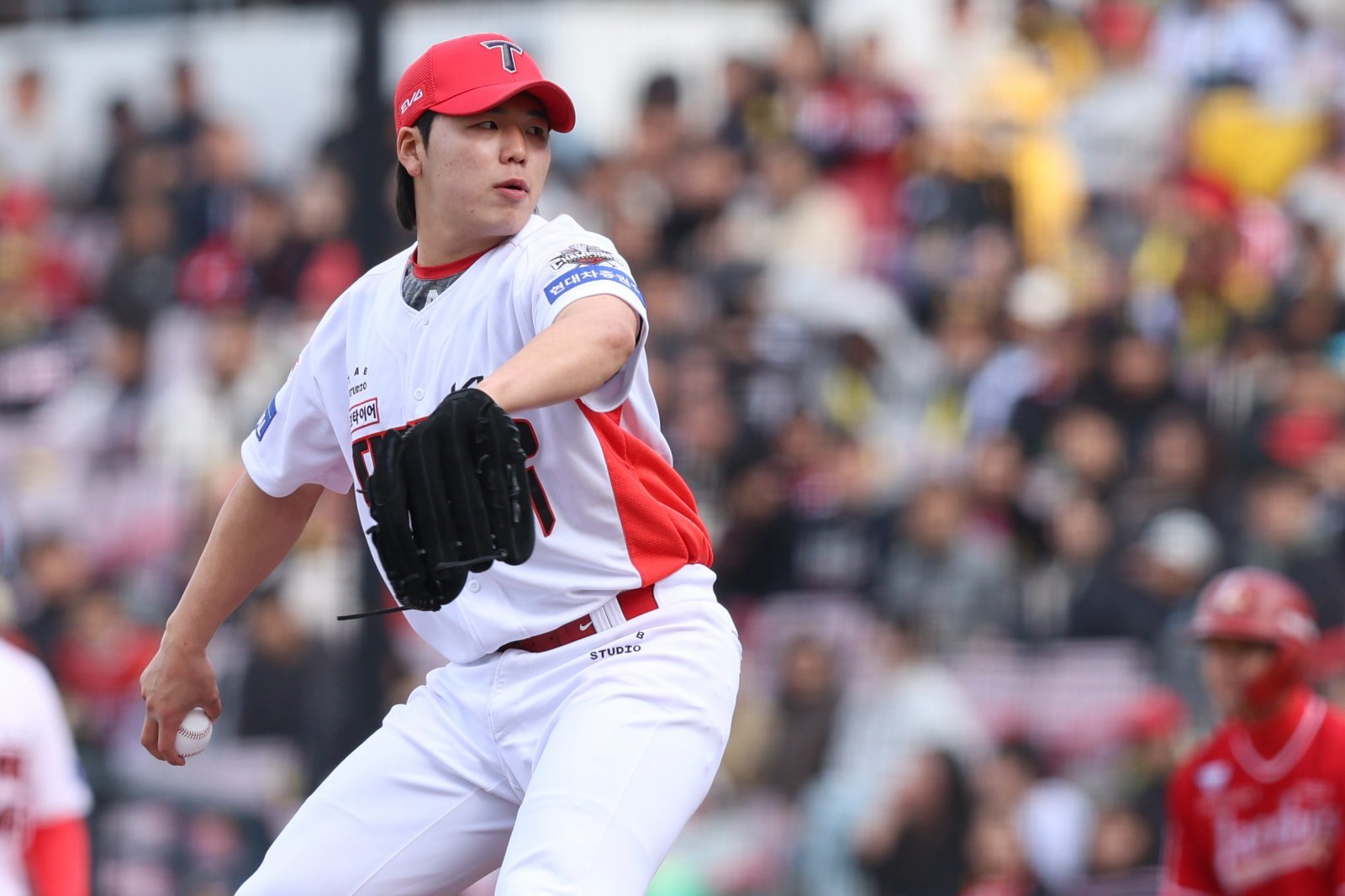 KIA 황동하는 23일 인천 SSG와 원정경기를 앞두고 1군에 합류했다. 그는 5월 불의의 교통사고를 당한 이후 갖은 노력 끝에 아름다운 마무리를 할 기회를 잡았다. 사진제공|KIA 타이거즈