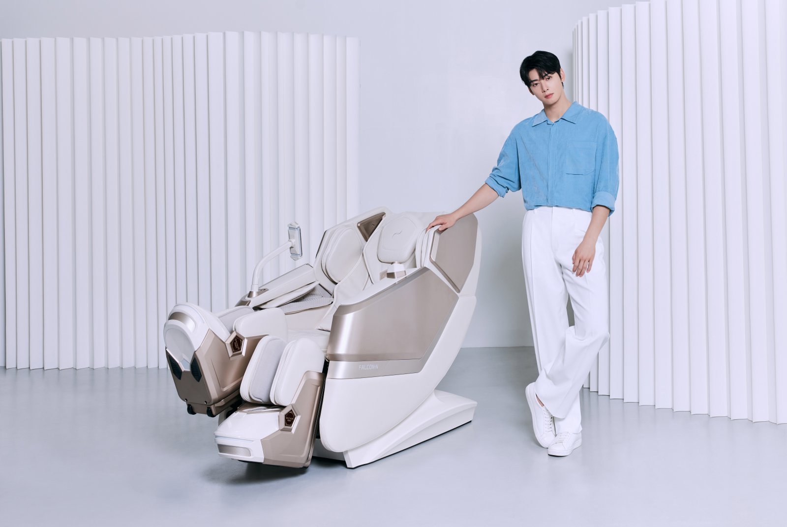 ‘팔콘N’을 소개하고 있는 모델 차은우. 사진제공| 바디프랜드