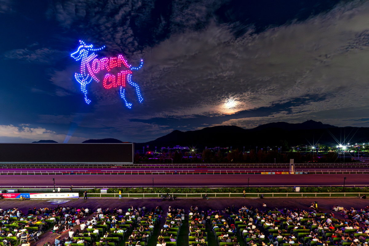 별밤馬중 페스티벌에서 가장 큰 관심을 끌었던 드론라이트쇼.