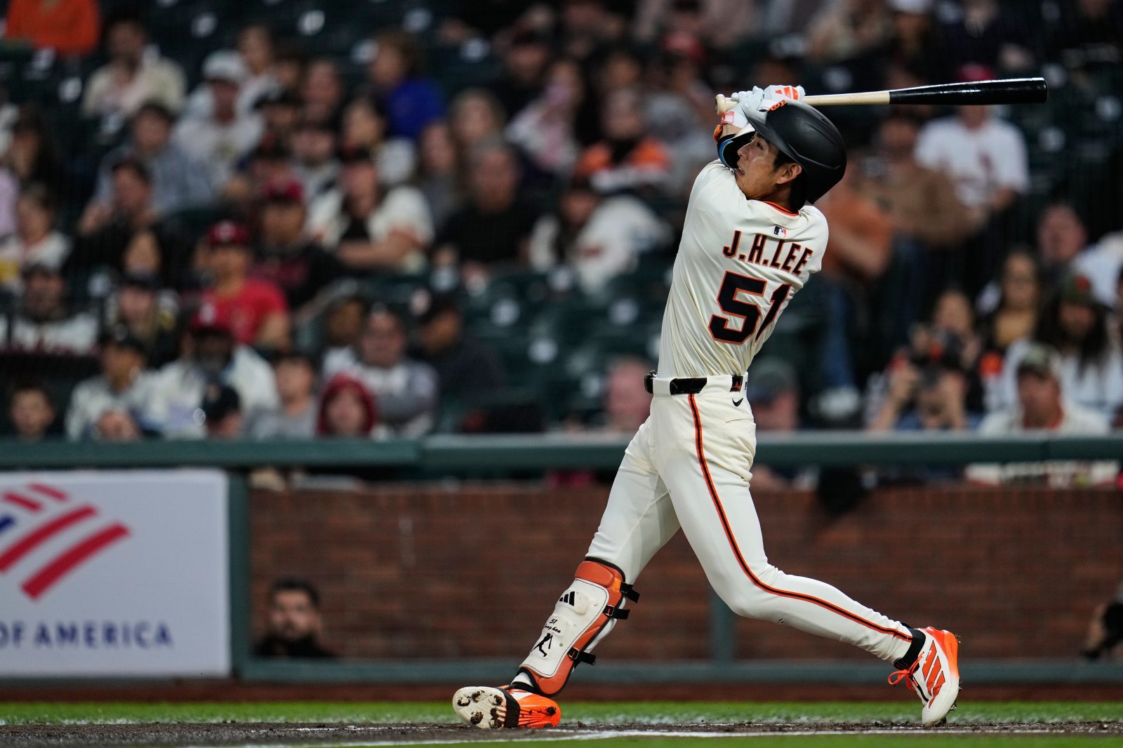 샌프란시스코 이정후는 25일(한국시간) 오라클파크에서 열린 ‘2025 MLB’ 세인트루이스와 홈경기에서 6번타자 중견수로 나서 4타수 1안타를 기록했다. 21경기 만에 장타가 나왔다. 샌프란시스코(미 캘리포니아주)｜AP뉴시스