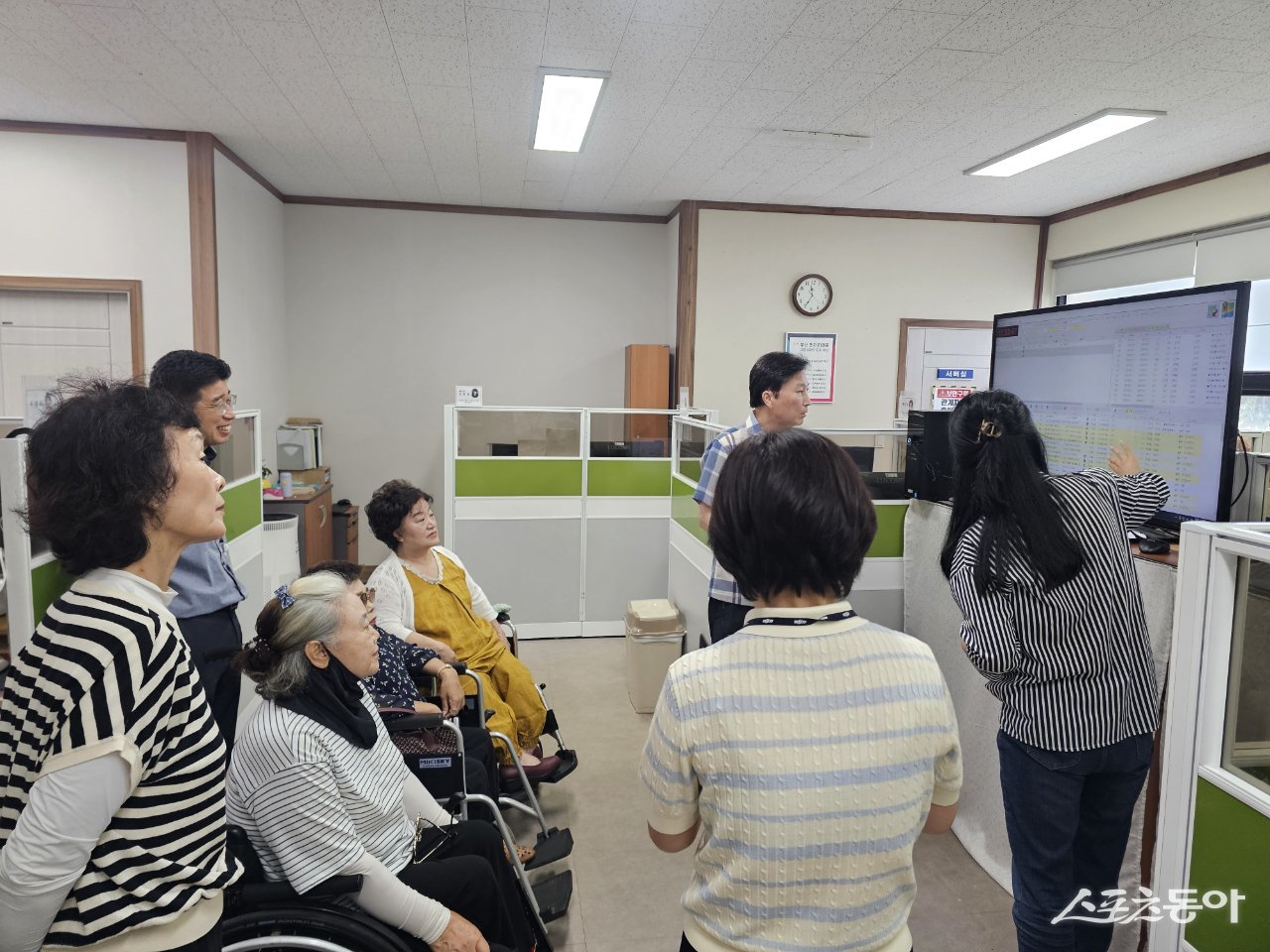 부산시설공단, 교통약자와 함께하는 ‘동행 콜센터’ 프로그램 운영. (사진제공=부산시설공단)