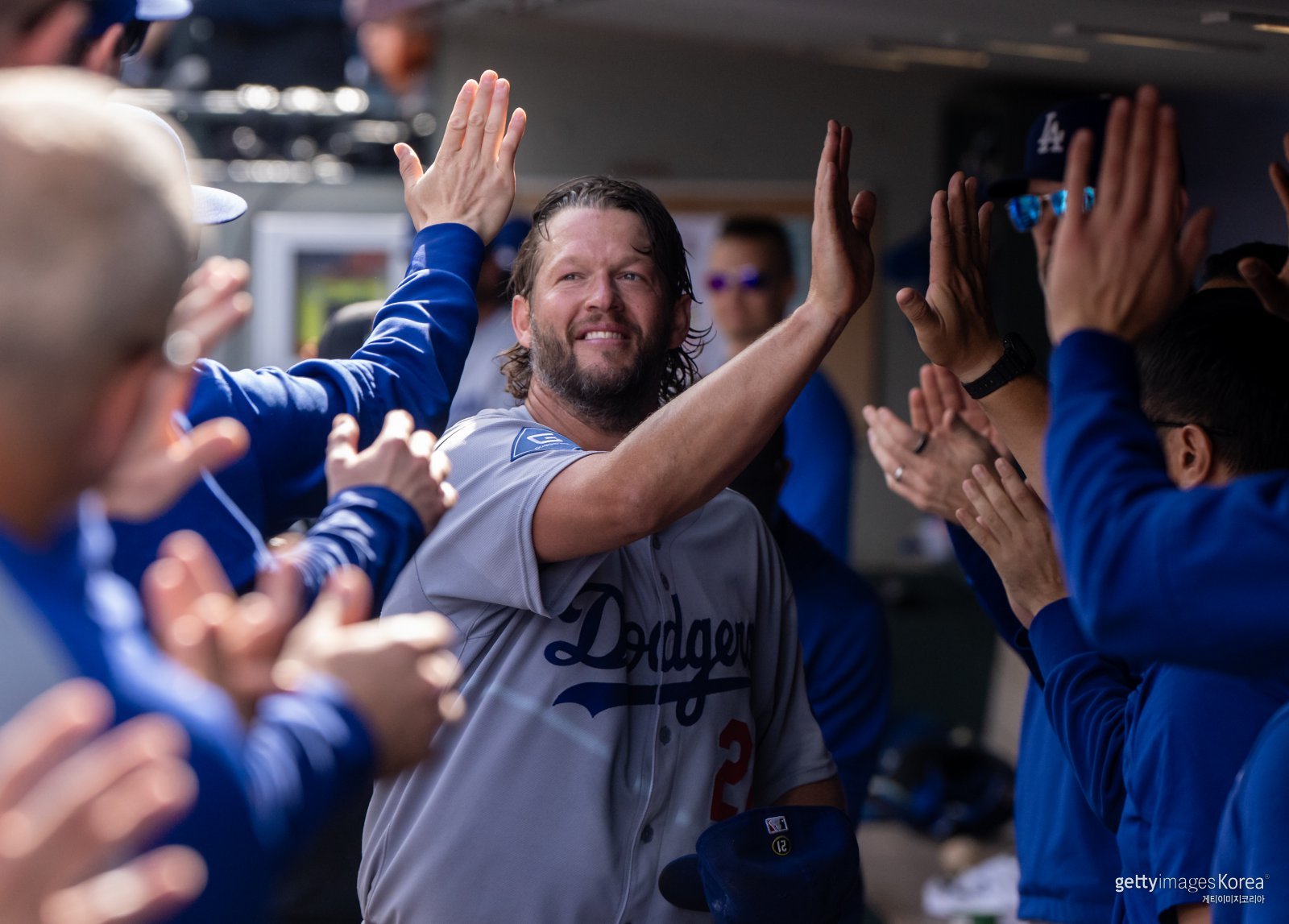 ‘굿바이 커쇼’ 화려한 피날레 ‘5.1이닝 완벽→시즌 11승’