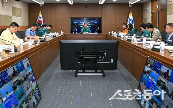 김학홍 경북도 행정부지사가 추석명절 종합대책 추진 부단체장 영상회의를 주재하고 있다. 사진제공 ㅣ 경북도