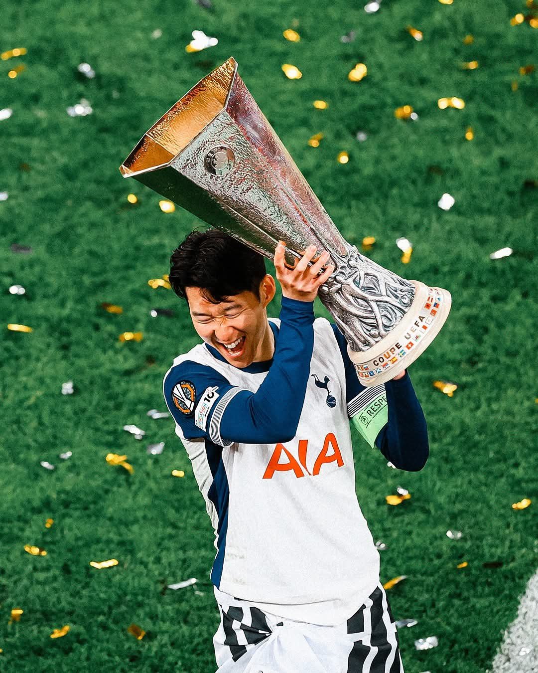 토트넘 손흥민은 주장으로 지난 시즌 UEFA 유로파리그 트로피를 들어올린 뒤 10년 동행을 마쳤다. 이후 LAFC로 향한 손흥민은 MLS에서 ‘행복축구’를 만끽하고 있다. 사진출처|토트넘 홋스퍼 페이스북