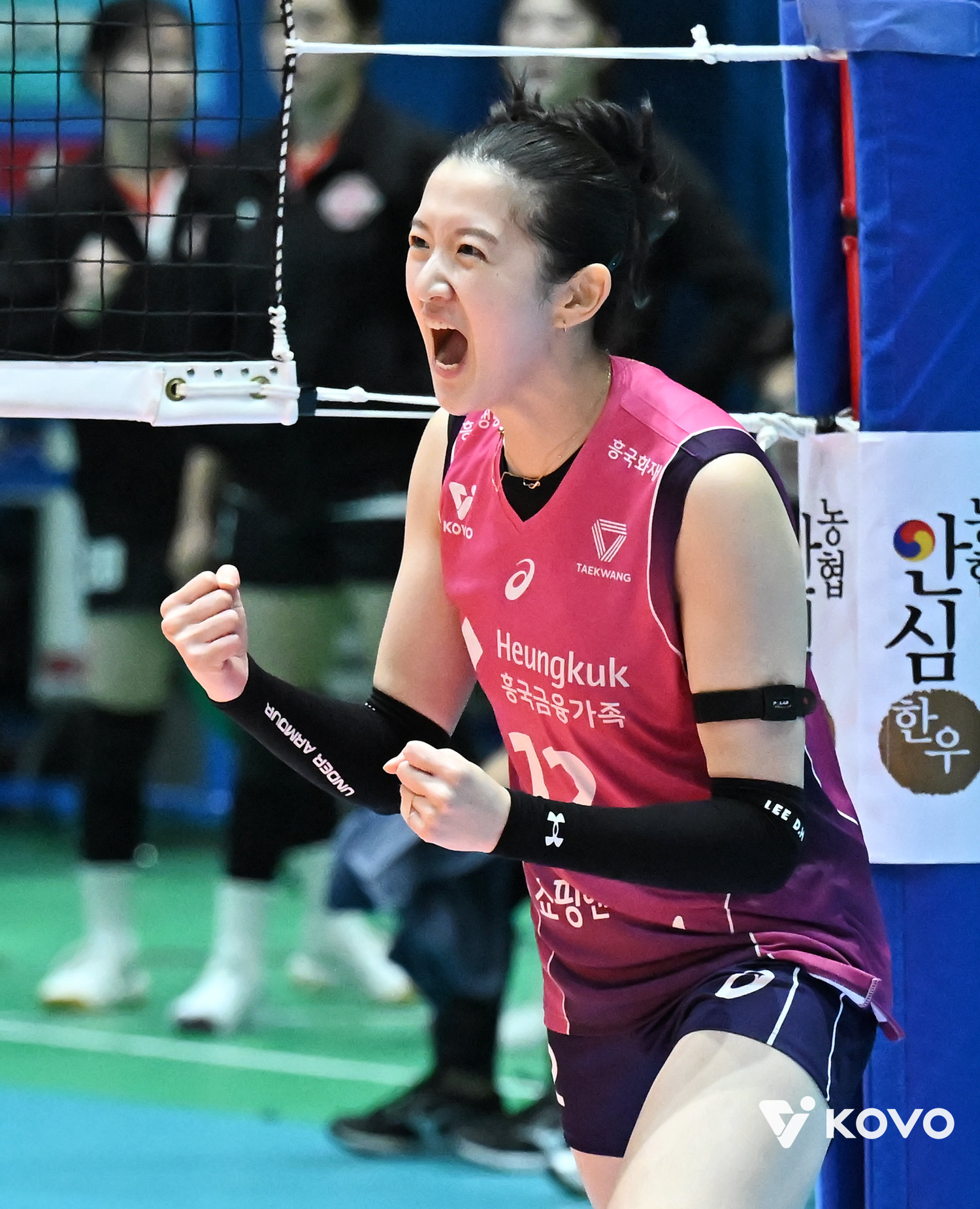 흥국생명 이다현은 좋은 일이든, 나쁜 일이든 모든 일을 새로운 자극으로 삼아 성장하고자 한다. 2025~2026시즌을 앞두고 현대건설을 떠나 FA로 흥국생명에 합류한 그는 새로운 마음가짐으로 새 시즌 준비에 한창이다. 23일 여수 진남체육관에서 열린 페퍼저축은행과 KOVO컵 경기 도중 포효하는 이다현. 사진제공|KOVO