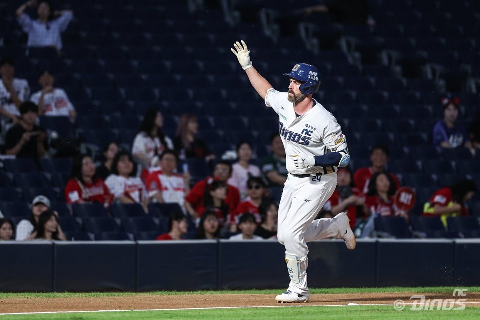 NC 맷 데이비슨은 득점권 상황에서 부진하다. 솔로 홈런이 그의 전체 홈런 수의 절반을 넘는다. 하지만 그의 홈런은 팀에 1점 이상의 가치를 만든다. 사진제공｜NC 다이노스