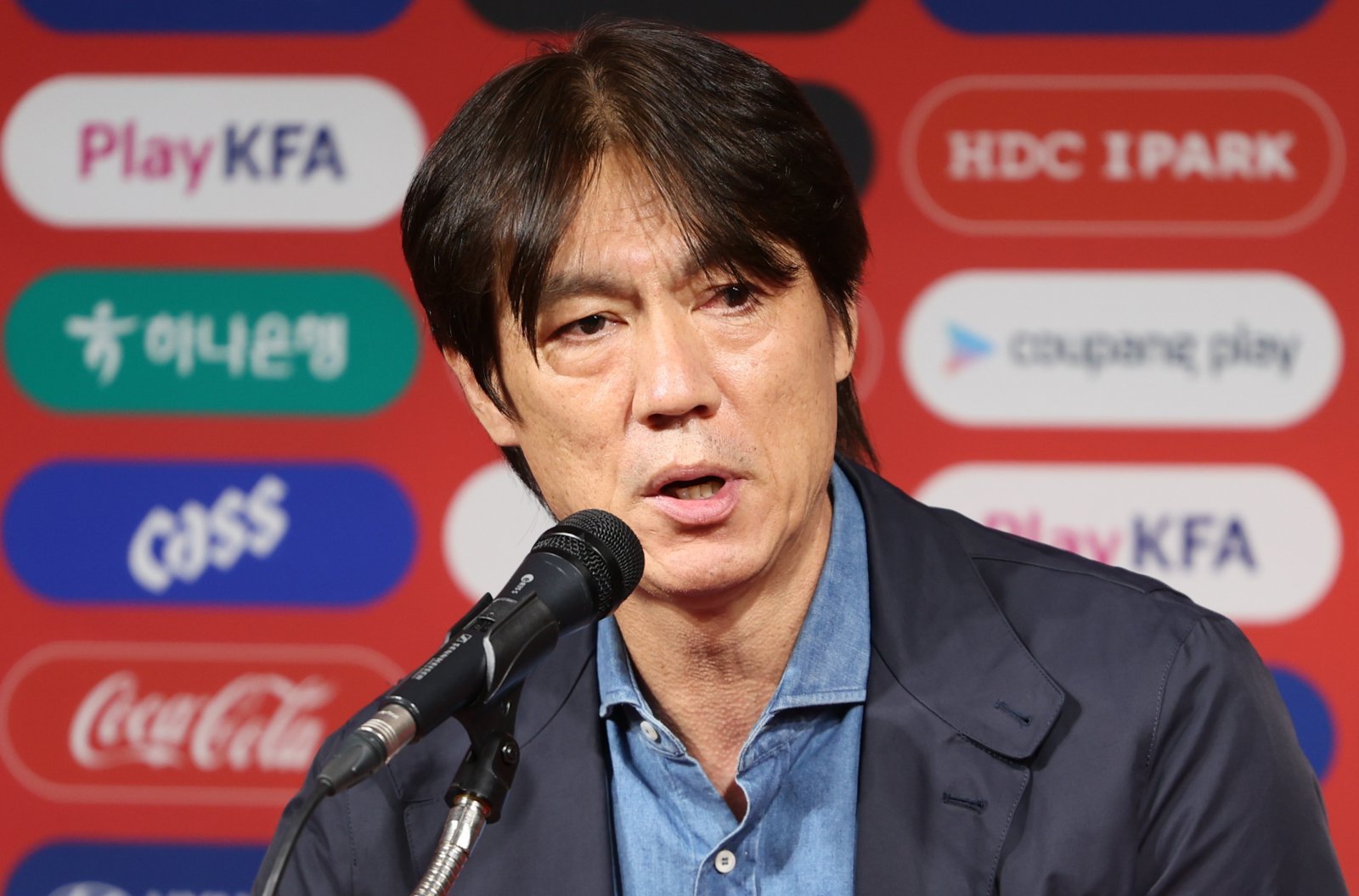 홍명보 대표팀 감독이 29일 서울 종로구 신문로 축구회관에서 10월 A매치 소집 명단을 발표하고 있다. 뉴시스