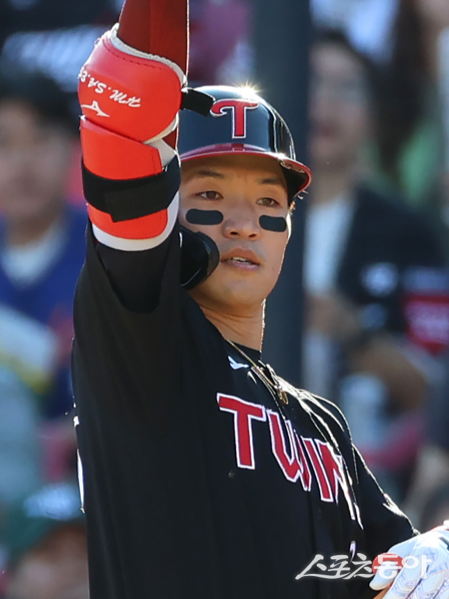 LG의 정규시즌 우승에는 올 시즌 주장으로 선임된 박해민의 역할이 큰 비중을 차지했다. 박해민은 그라운드 안팎에서 선수단과 프런트의 가교 역할을 잘 해냈다. 사진제공|LG 트윈스