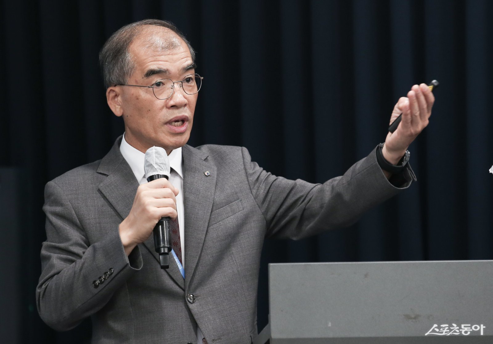 류윤기 사장은 “인천이 글로벌 Top 10 시티로 도약하기 위해 AI 경영 효율화와 탄소중립을 위한 혁신적 접근이 필수적”이라며, “앞으로도 임직원의 혁신 역량 강화를 위해 전사적 역량을 집중하겠다”고 말했다. 사진제공|인천도시공사