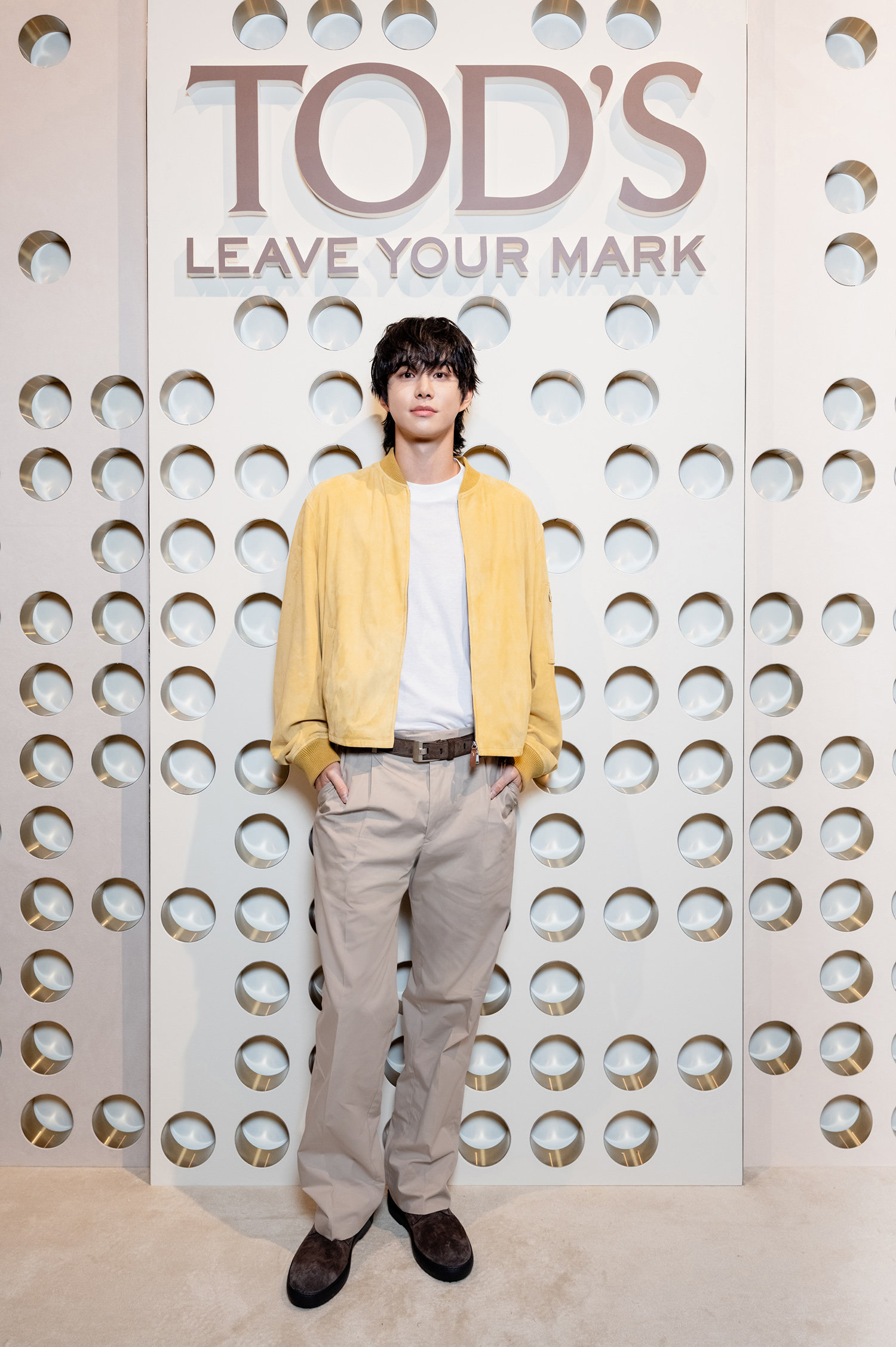 NCT 쟈니, 도영, 정우가 밀라노·파리 패션위크에 참석해 각기 다른 브랜드 앰버서더로 활약하며 독보적인 스타일과 존재감으로 ‘글로벌 패션 아이콘’의 위상을 입증했다. 사진제공|SM엔터테인먼트