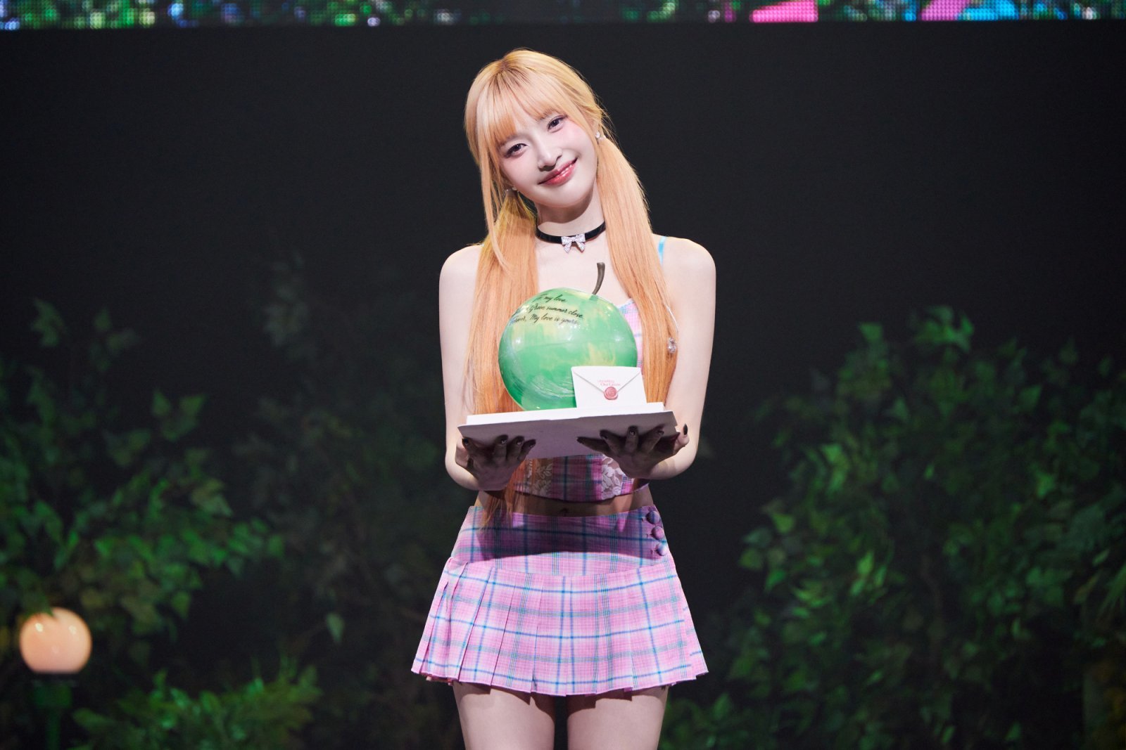 레드벨벳 조이가 데뷔 후 첫 단독 팬미팅 ‘Unmelting Our Green’을 성황리에 개최, 다양한 커버 무대와 솔로곡, 팬들과의 소통으로 잊지 못할 시간을 선물했다. 사진제공|SM엔터테인먼트