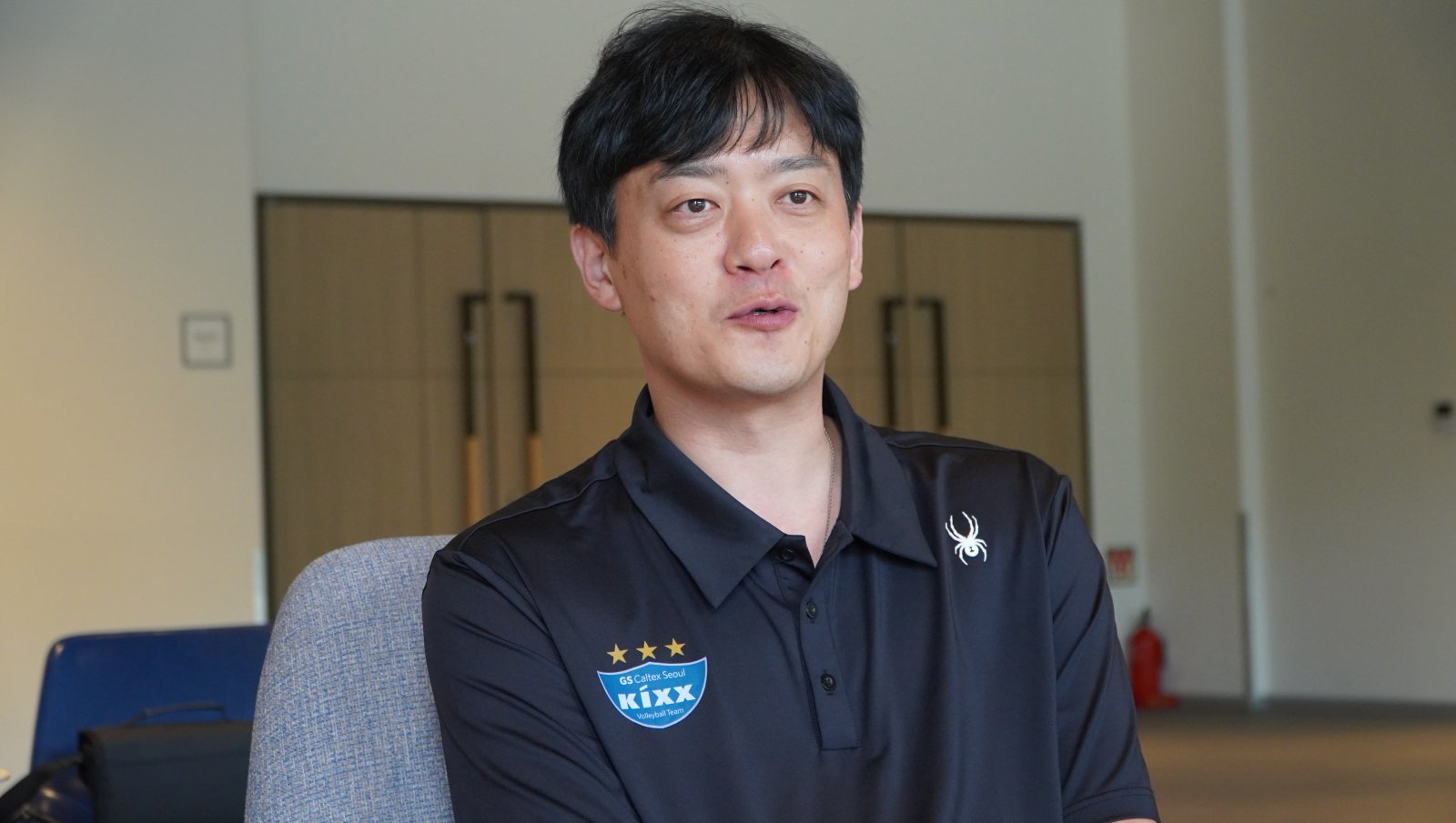 [SD 장충 인터뷰] 이영택 GS칼텍스 감독, “실바의 부담 줄여줘야”…요시하라 흥국생명 감독, “‘젊은 세터’ 서채현이 잘 성장하길”