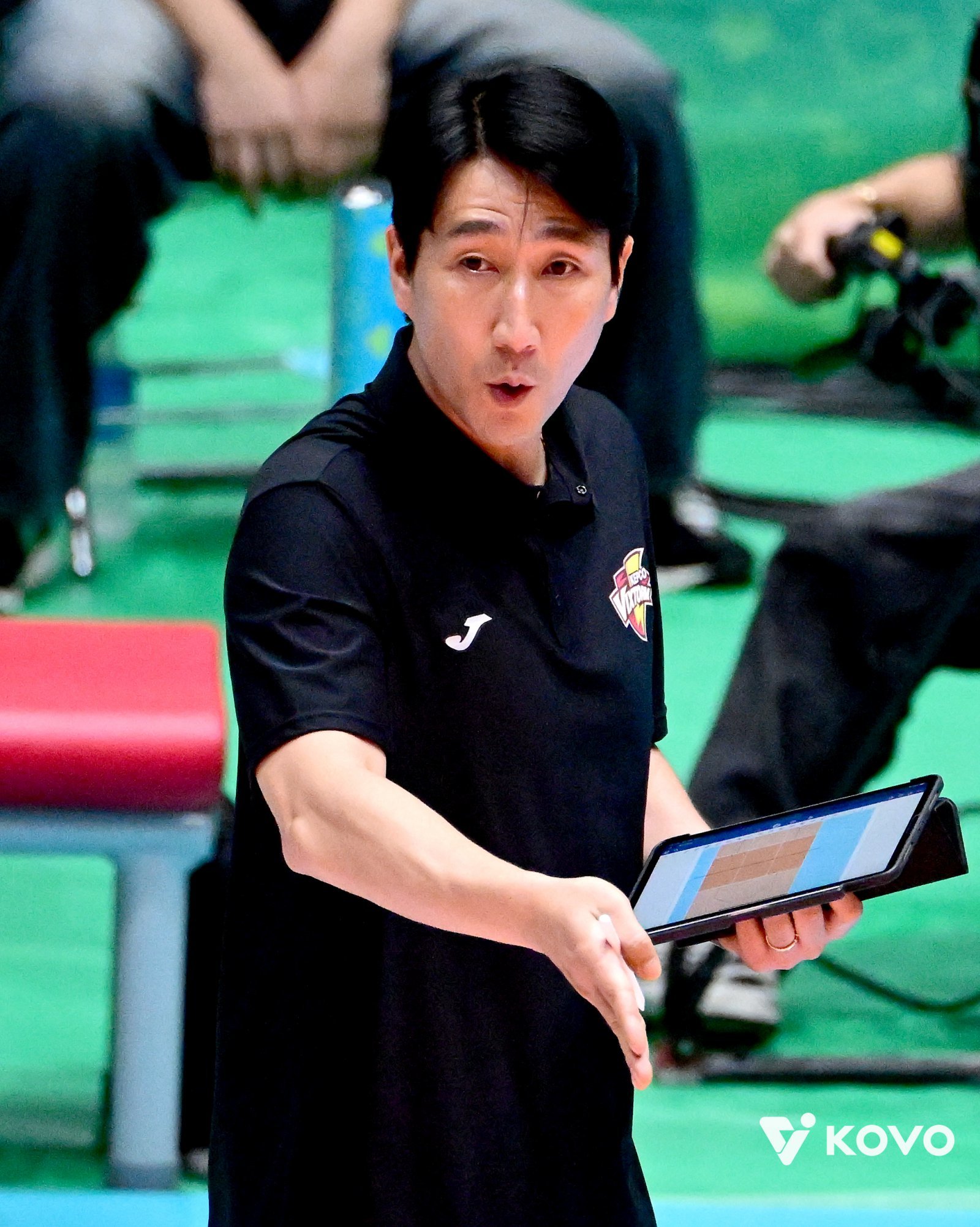 한국전력 권영민 감독은 지난 시즌 6위의 아쉬운 성적에도 소득이 있었다고 이야기한다. 지난 시즌 어린 선수들의 꾸준한 성장과 함께 과감한 전력 보강으로 새 시즌 더 높은 성적을 바라본다. 사진제공|KOVO