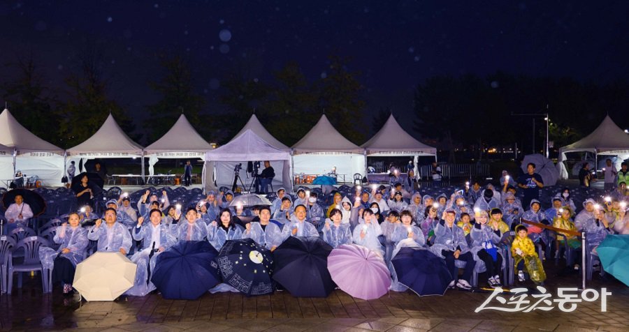 인천 중구의회, 영종생활문화페스타 참석해 프로그램을 관람하며 주민들과 활발히 소통했다. 사진제공|인천 중구의회