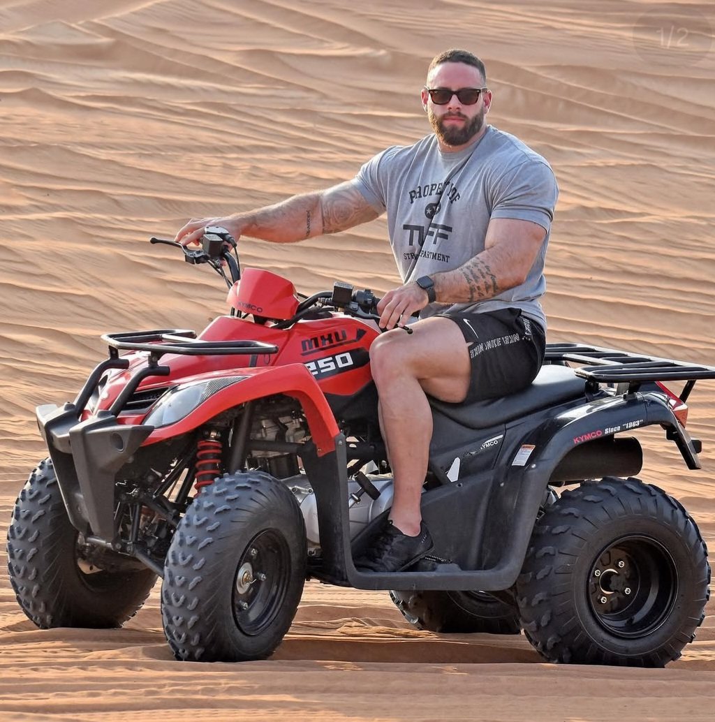 거스 포옛 감독의 가장 든든한 지원군은 온몸이 근육질인 아들 디에고 코치다. 그는 찰턴, 웨스트햄에서 뛰었으나 아버지만큼의 성공은 거두지 못했고 지도자로 제2의 인생을 열었다. 사진출처｜디에고 포옛 코치 인스타그램