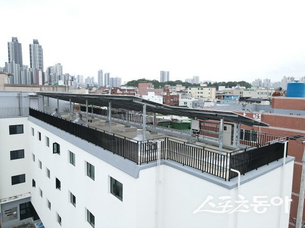 대구시민이 직접 참여하고 주도한 ‘대구시민햇빛발전소 22호기’ 준공 모습. 사진제공 ㅣ 대구시