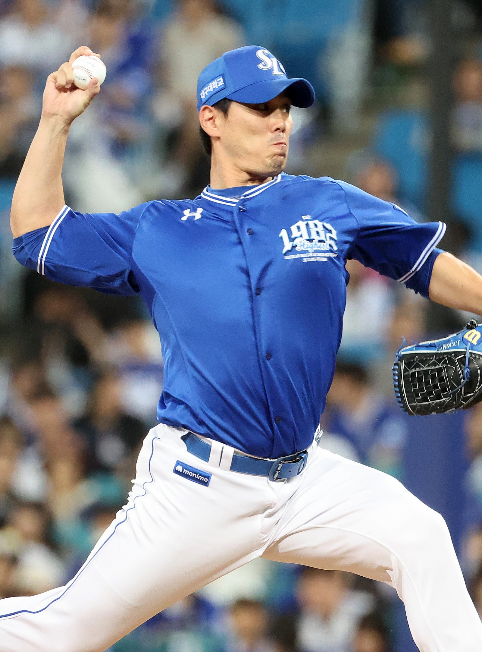 김재윤은 삼성으로 이적한 지난해부터 가을만 되면 한층 더 위력적인 투구를 보여주고 있다. 올해 준PO에선 4경기에 모두 등판해 한 타자도 내보내지 않고 3세이브를 따냈다. 그는 적당한 긴장감을 가을의 강자로 올라선 비결로 꼽았다. 뉴시스