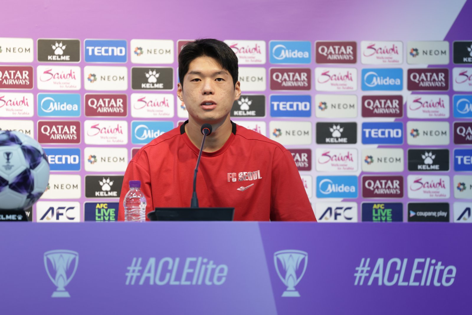 서울 측면 수비수 최준은 리그와 ACLE 병행에 대해 큰 부담감을 느끼지 않는다. 오히려 큰 무대를 뛸 수 있다는 사실에 기대감이 크다. 올 시즌 왕성한 활동량과 끈질긴 수비로 팀의 후반기 상승세에 힘을 보탠다. 사진제공|한국프로축구연맹