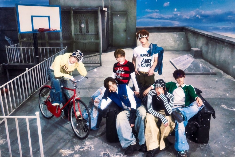 TWS가 일본 최대 연말 페스티벌 ‘카운트다운 재팬 25/26’에 초청돼 글로벌 ‘차세대 퍼포먼스 강자’로서 존재감을 증명한다. 일본 데뷔 이후 인기를 이어온 이들은 신보 ‘play hard’와 함께 현지 차트를 휩쓸며 폭발적인 상승세를 이어가고 있다. 사진제공|플레디스 엔터테인먼트